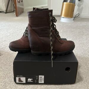 Sorel Women's Lexie Wedge Winter Boots Color is Cattail dark burgundy, size 7